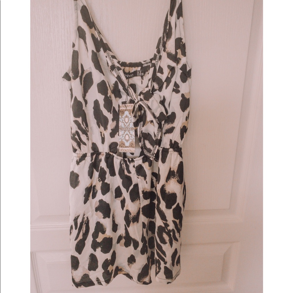 🐆 🐾 Leopard 🖤 🐆  Romper NWT